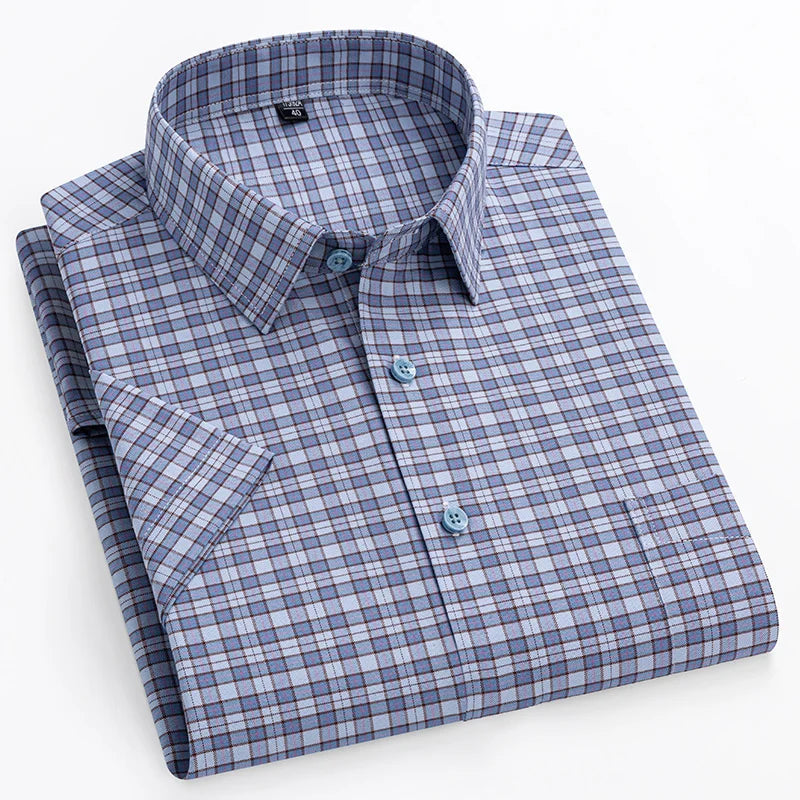 Men’s short sleeve shirt with a tailored fit and button closure, ideal for summer outings, vacations, weekend wear, and casual gatherings.