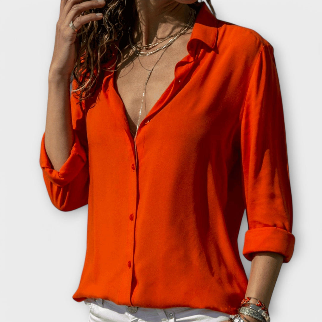 Women’s elegant blouse with refined fit and timeless silhouette, ideal for office wear, dinners, and casual everyday styling.