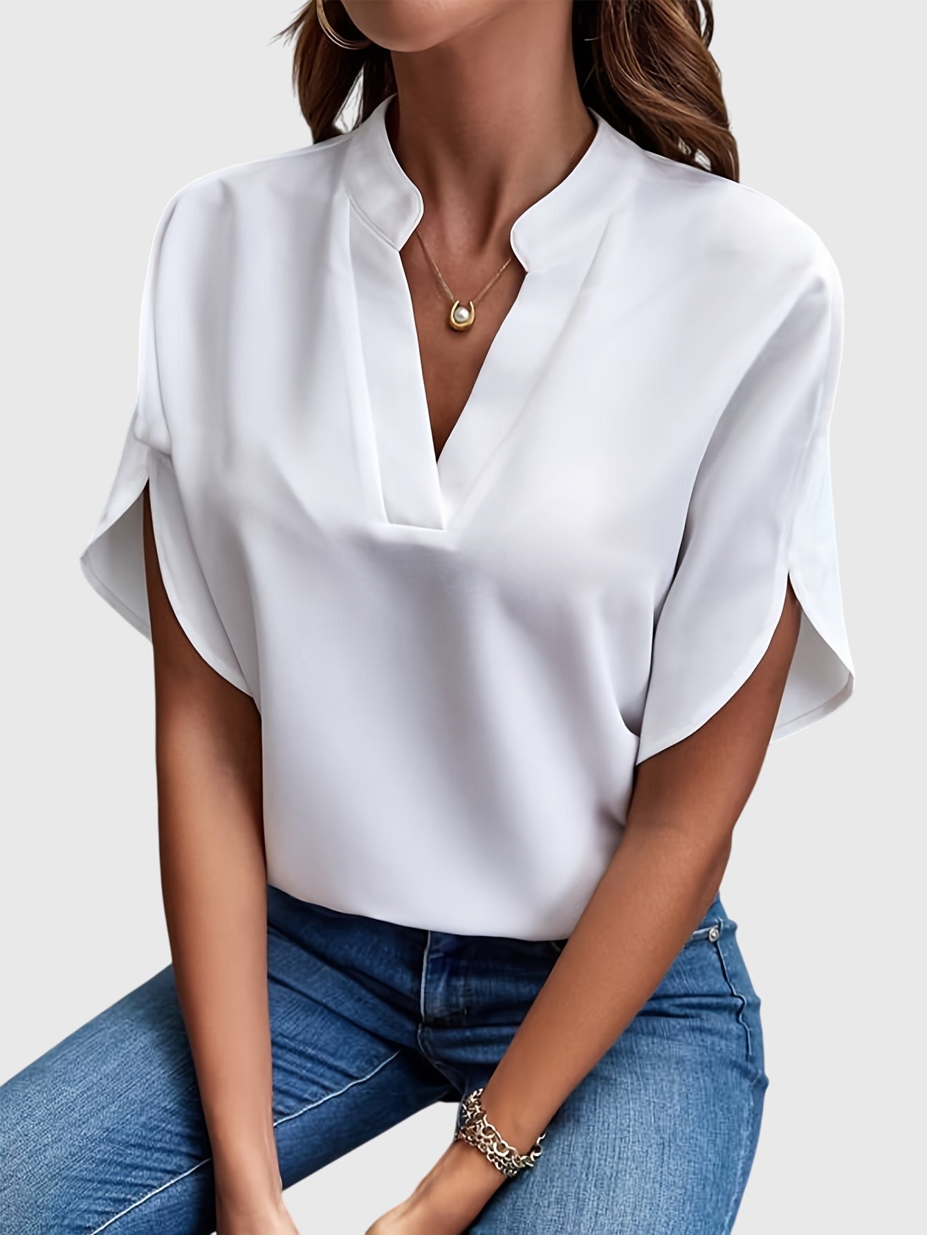 Women’s elegant blouse with tailored fit and timeless silhouette, ideal for office wear, dinners, and casual everyday styling.