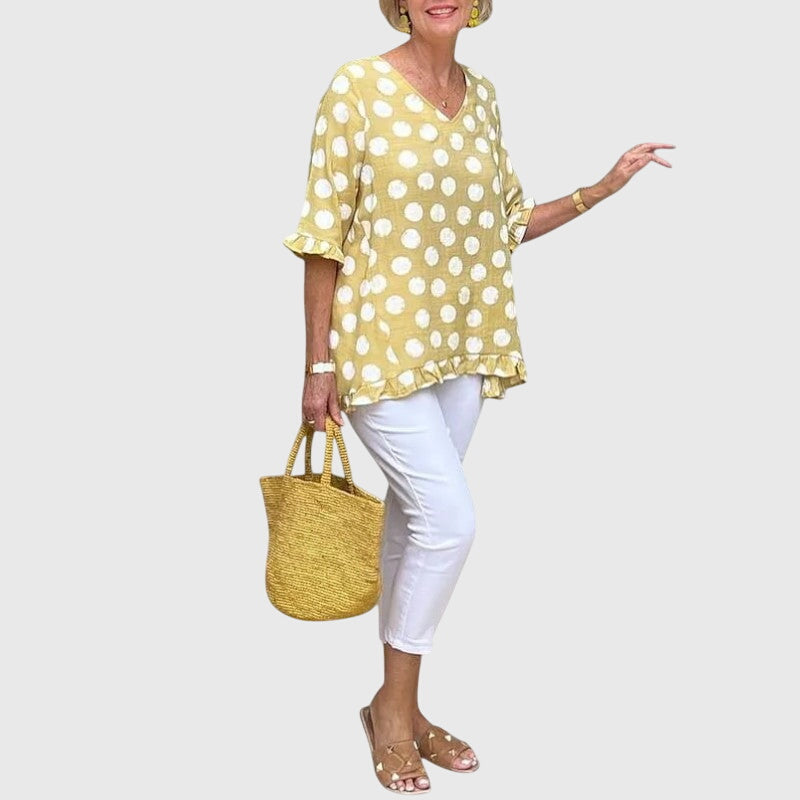 Women’s elegant blouse with a flattering fit and timeless silhouette, suitable for office outfits, casual wear, and smart occasions.
