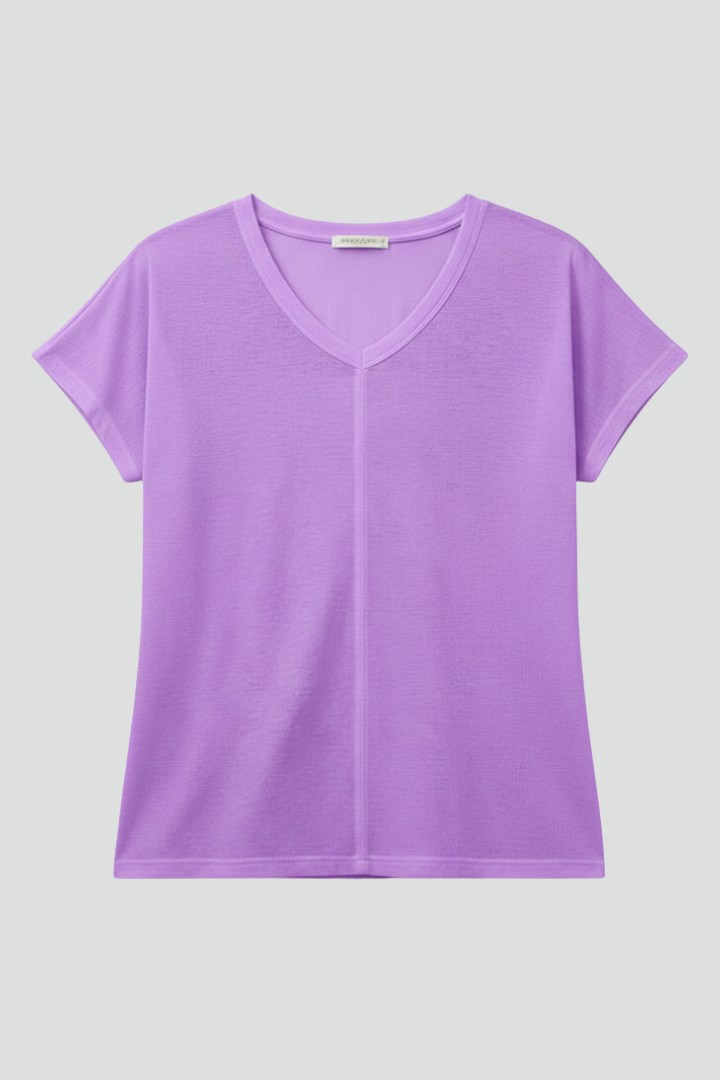 Women’s loose-fit T-shirt with V-neckline and side slit hem detail, designed for everyday wear and casual styling.