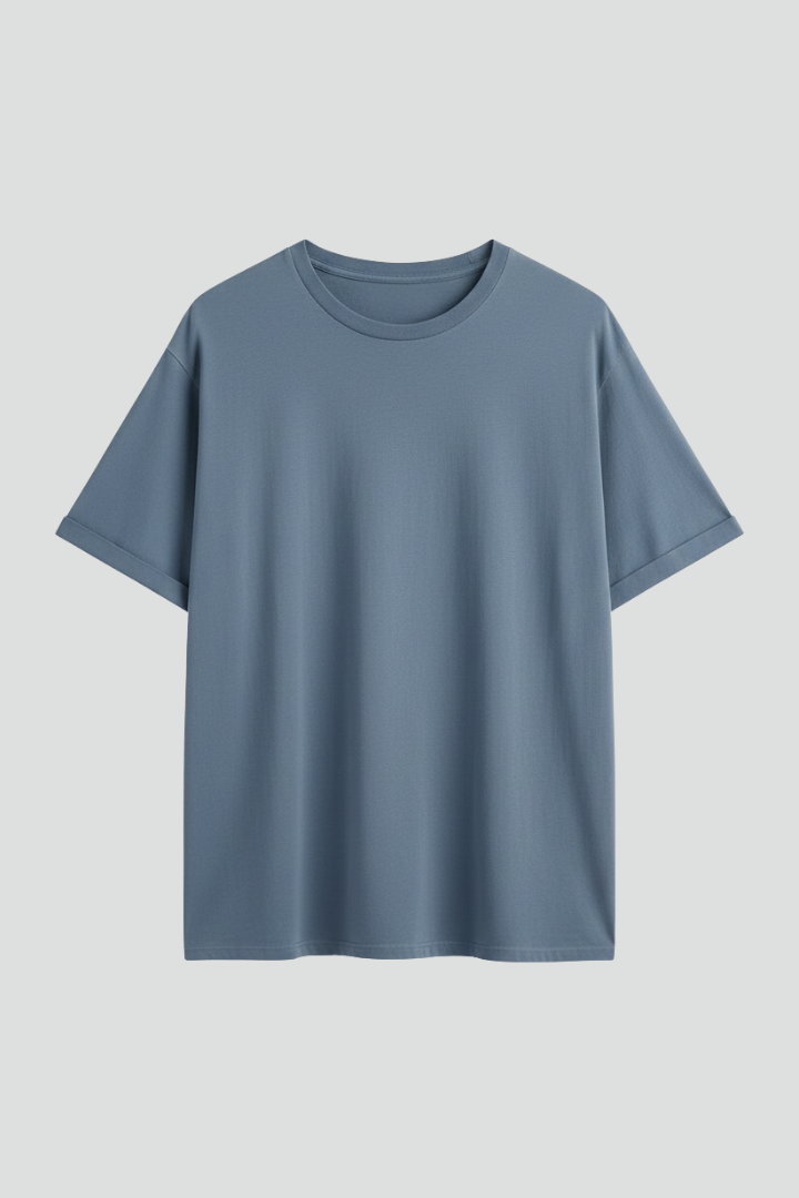 Women’s oversized T-shirt with round neckline, wide short sleeves, and dropped shoulders, suitable for casual wear and relaxed everyday styling.