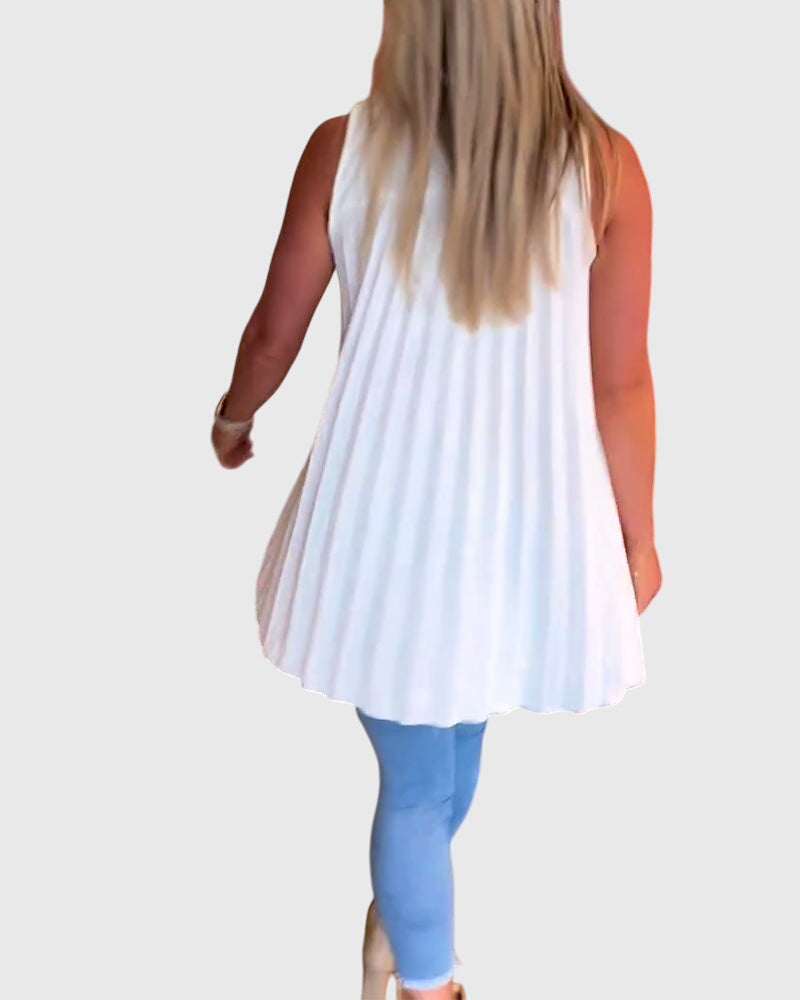 Women’s sleeveless top with ruffle details and a lapel collar, ideal for everyday wear, office outfits, and smart-casual occasions.