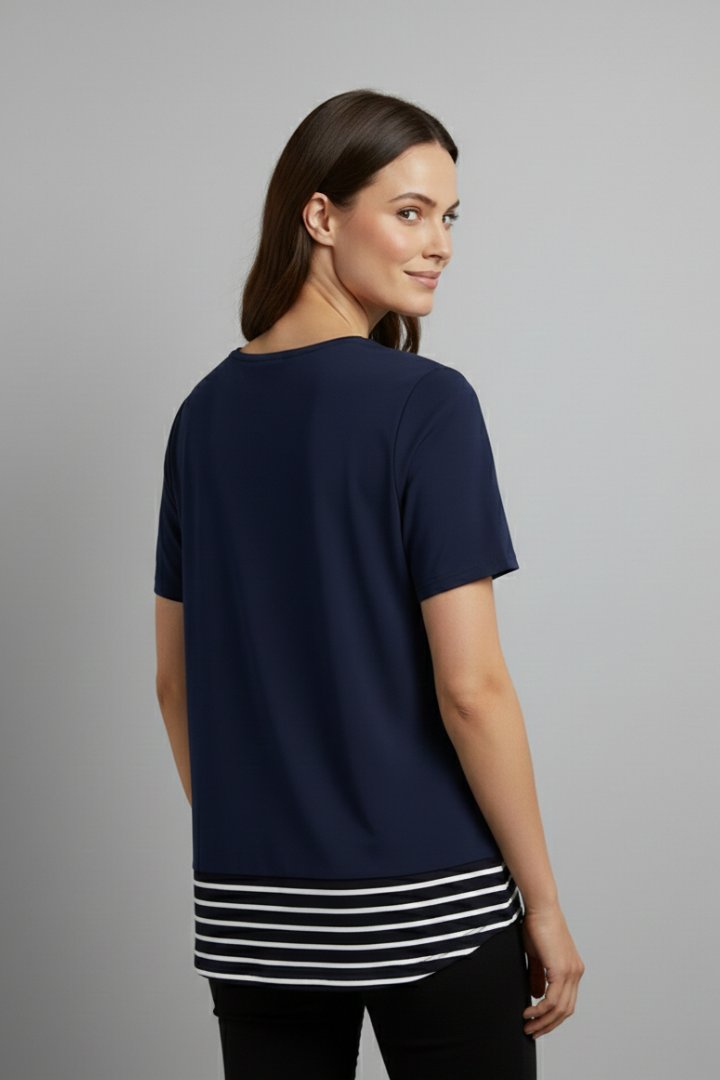 Women’s short sleeve T-shirt with round neckline, chest pocket, and striped hem detail, suitable for everyday wear and casual styling.