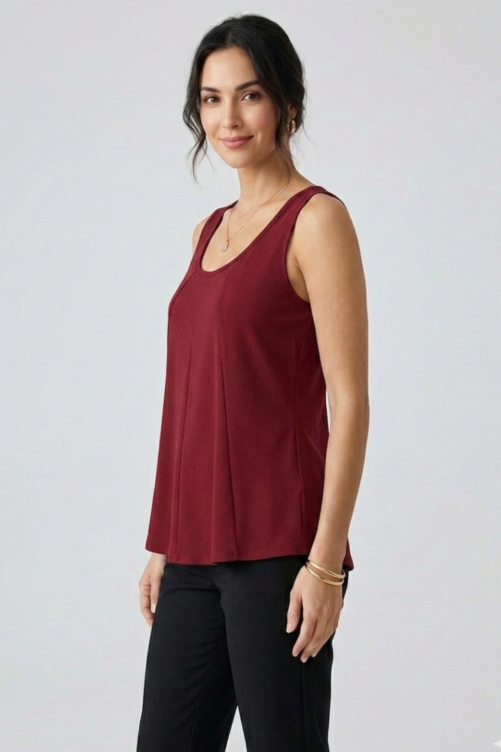 Women’s tank top with v-neckline and loose fit, designed for casual wear and summer outfits