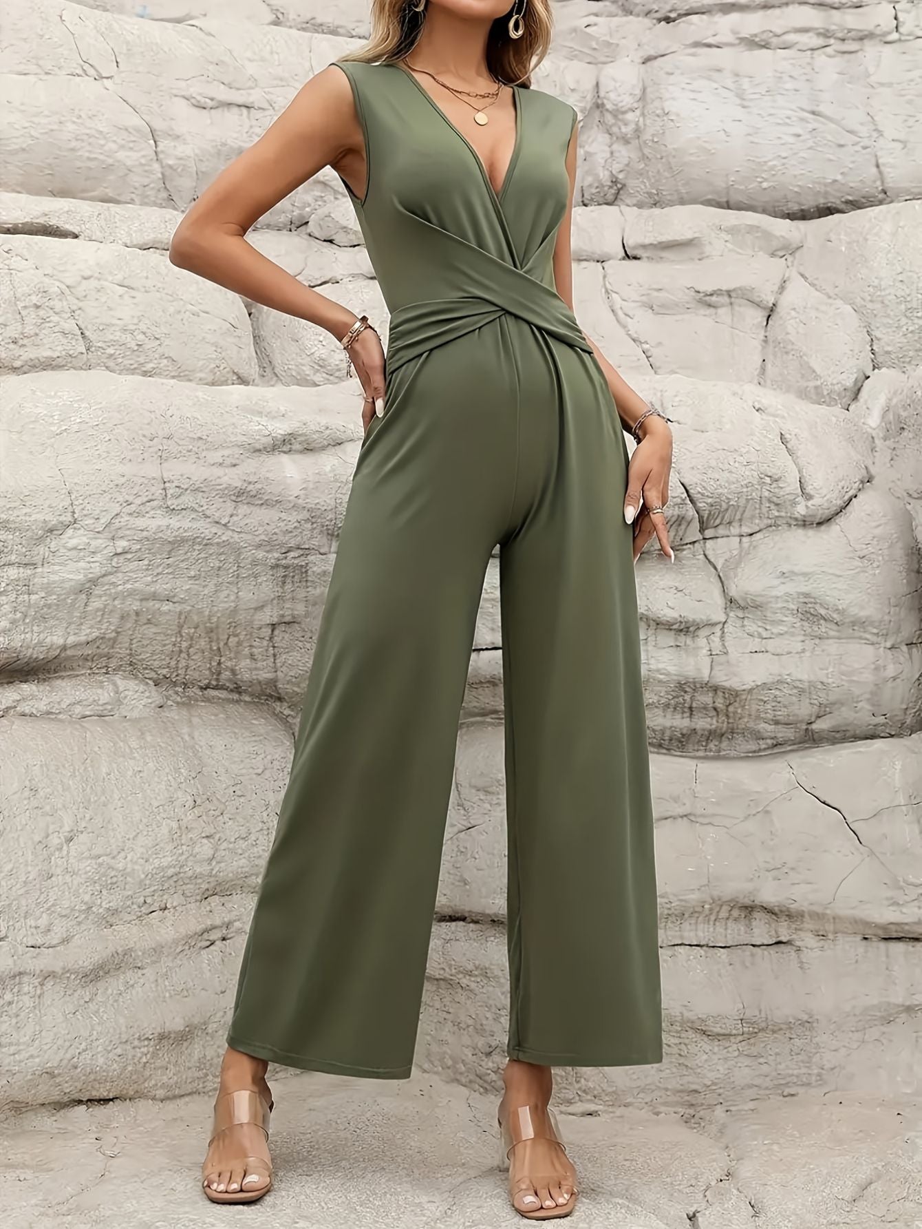 Elegant Green V-Neck Jumpsuit