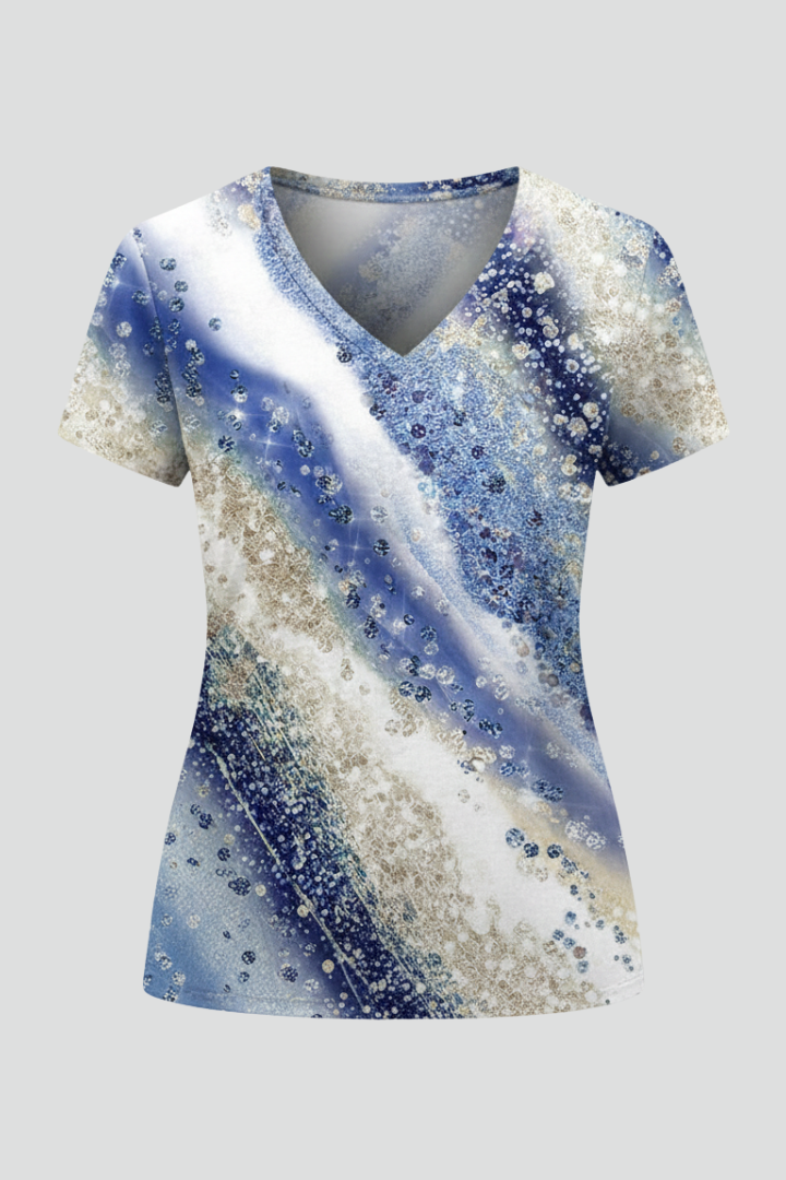 Women’s gradient T-shirt with V-neckline, short sleeves, loose fit, and rounded hem, suitable for casual wear and summer outfits.