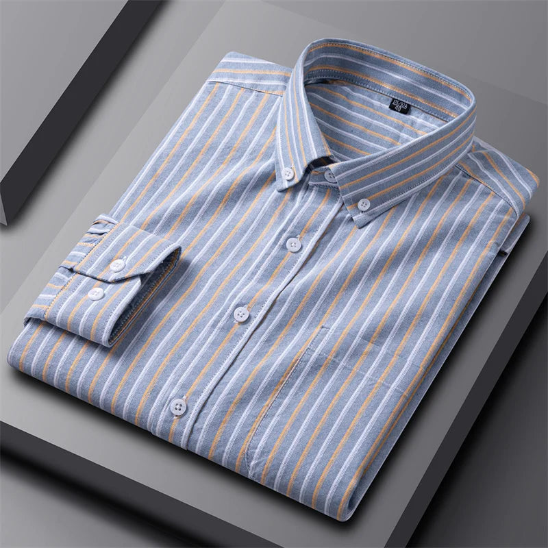Men’s Oxford shirt with a tailored fit, button closure, and structured weave design, ideal for office wear, business-casual settings, weekends, and layered outfits.