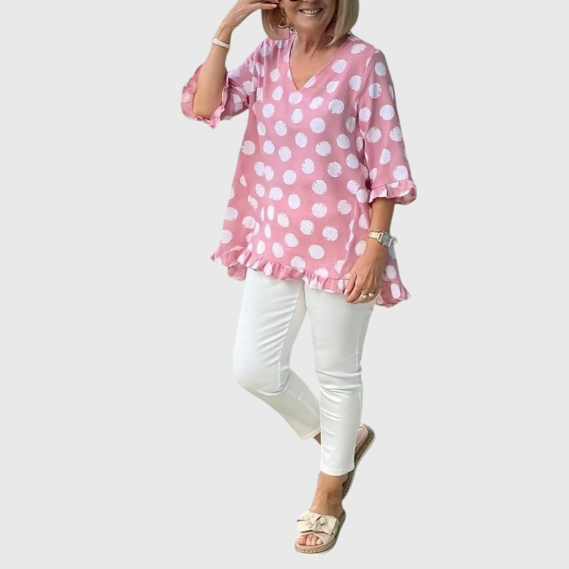 Women’s elegant blouse with a flattering fit and timeless silhouette, suitable for office outfits, casual wear, and smart occasions.
