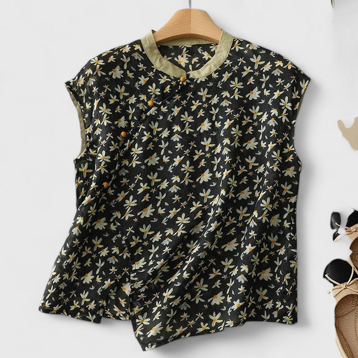 Women’s top with a relaxed fit and breathable design, ideal for casual outings, everyday wear, and layered seasonal styling.