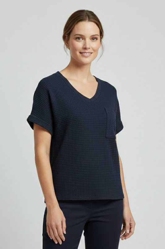 Women’s V-neck T-shirt with chest pocket and rolled sleeve cuffs, suitable for everyday wear and casual outfits.
